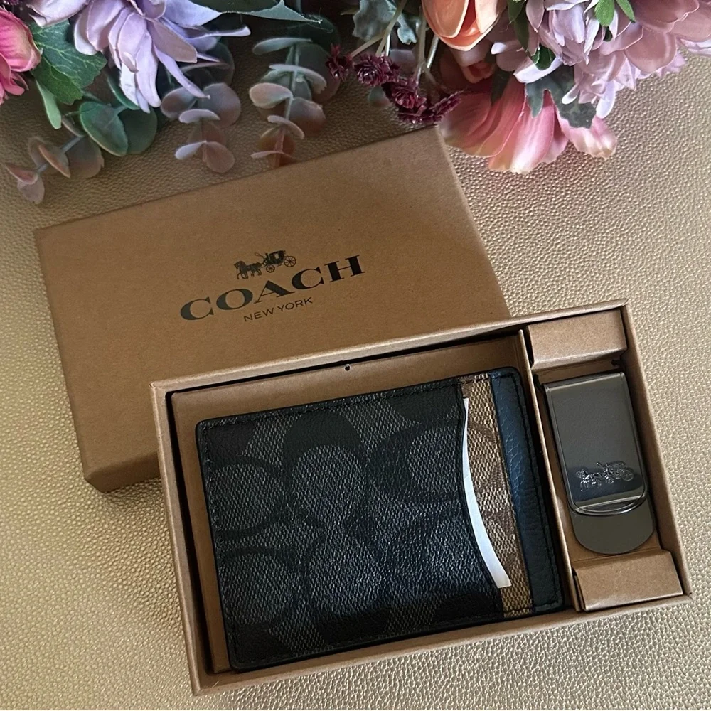 Coach Signature Black Card Holder and Clip Set